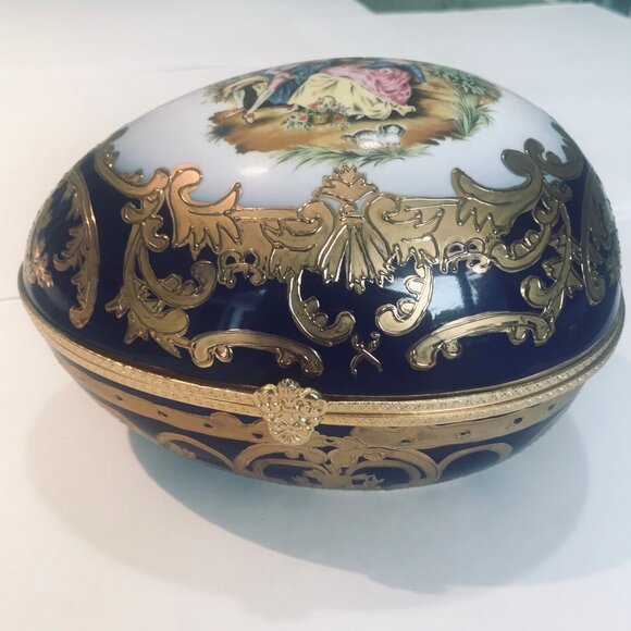 Elegant Extra Large Decorative Egg Trinket Box Cobalt Blue Gold, Courting Couple - Picture 1 of 9